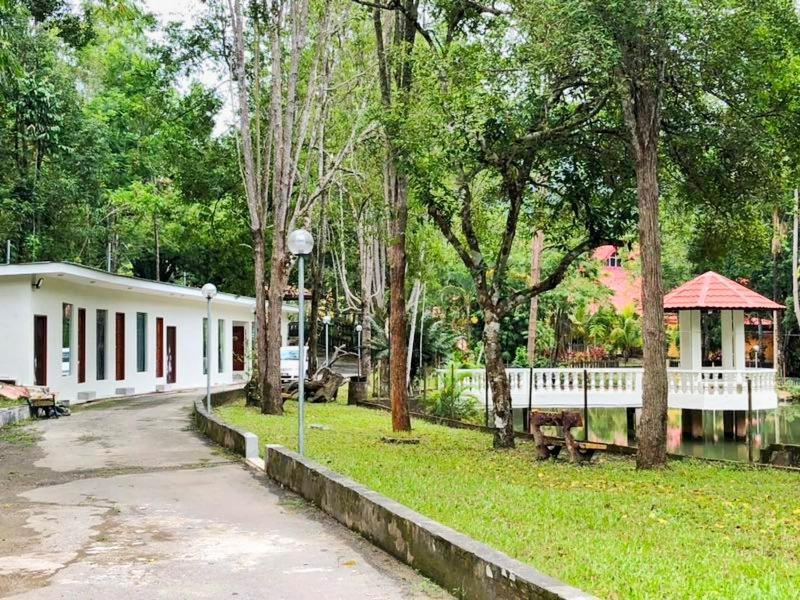 Eco Capsule Resort At Teluk Bahang, Penang Batu Feringgi Exteriér fotografie